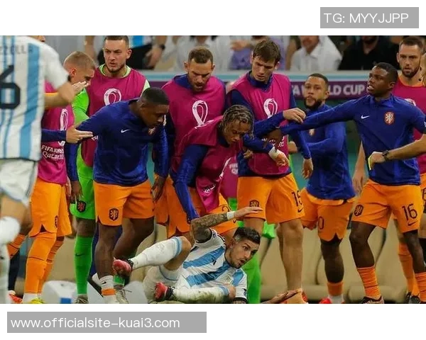 世预赛男篮精彩对决法国队迎战荷兰队争夺晋级名额