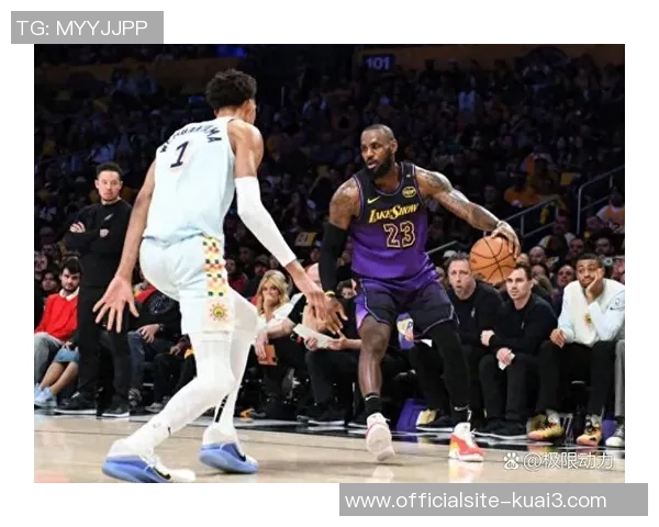 回顾2001年湖人与马刺的经典对决传奇时刻与篮球智慧的较量
